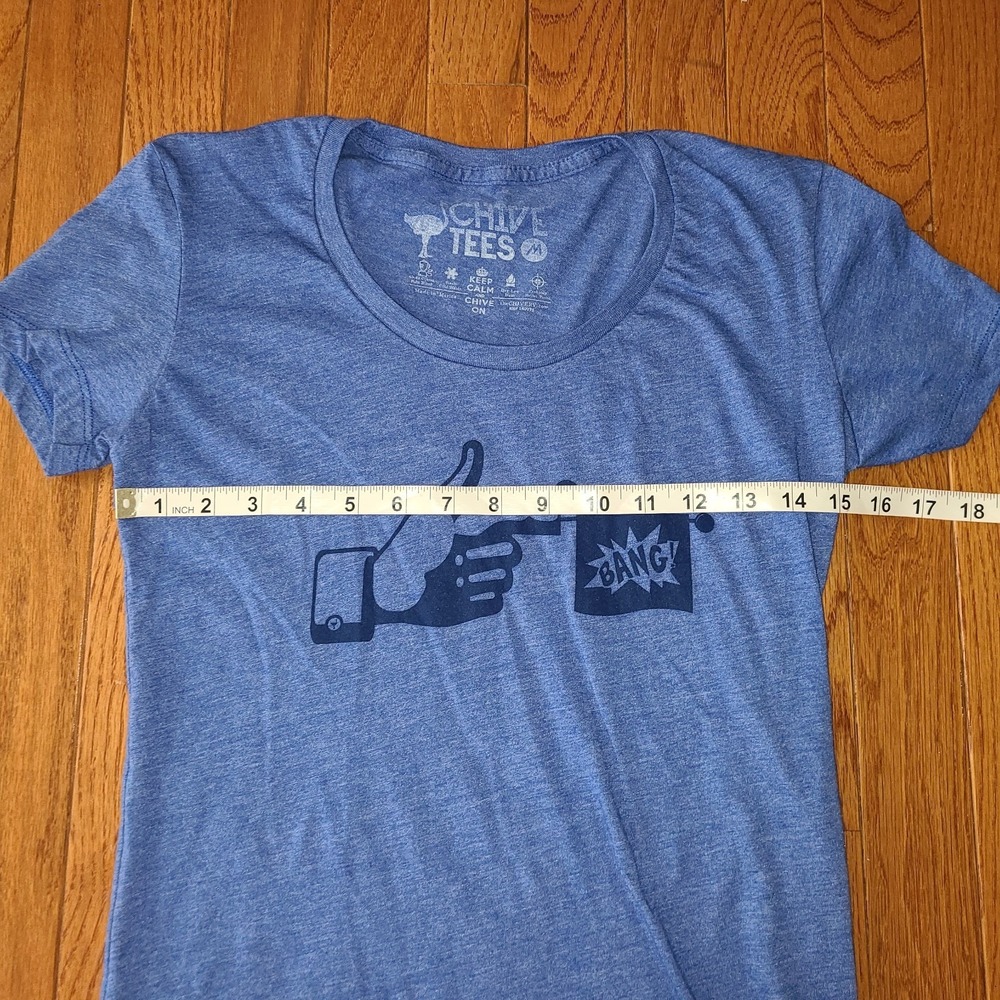 Chive Tees Women Heathered Blue Short Sleeve T-Shirt Med Finger Gun 'BANG' - Picture 4 of 5